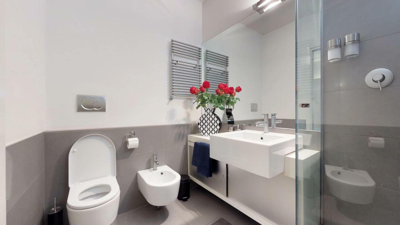 Design Apartment Near Duomo Square Milan Exterior photo